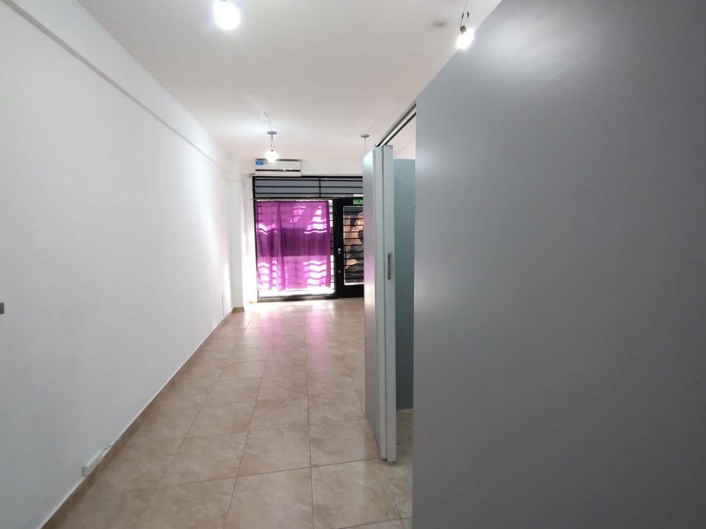 Foto de ALQUILER LOCAL EN FLORES, imagen 5