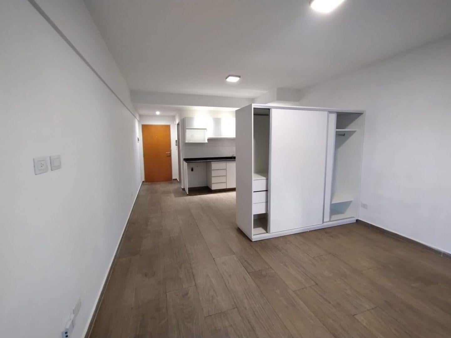 Foto de ALQUILER MONOAMBIENTE EN FLORESTA, imagen 1