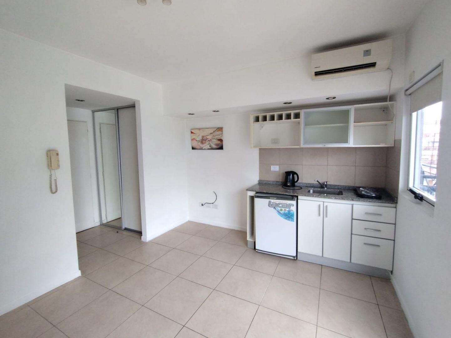 Foto de ALQILER MONOAMBIENTE CON BALCON, imagen 1