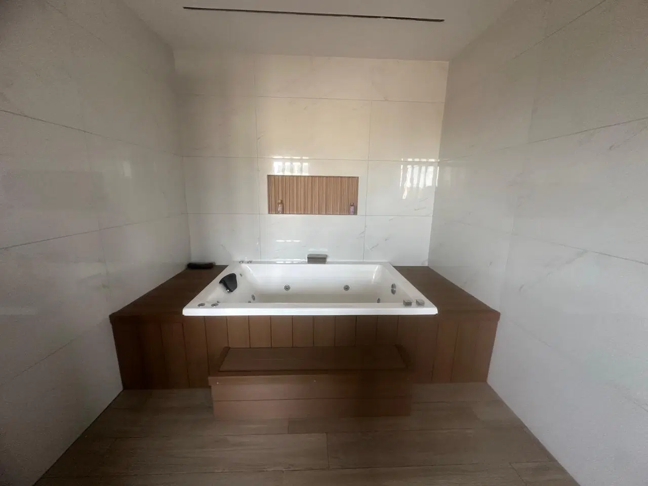 Casa en alquiler anual en el barrio Yacht , Nordelta 4