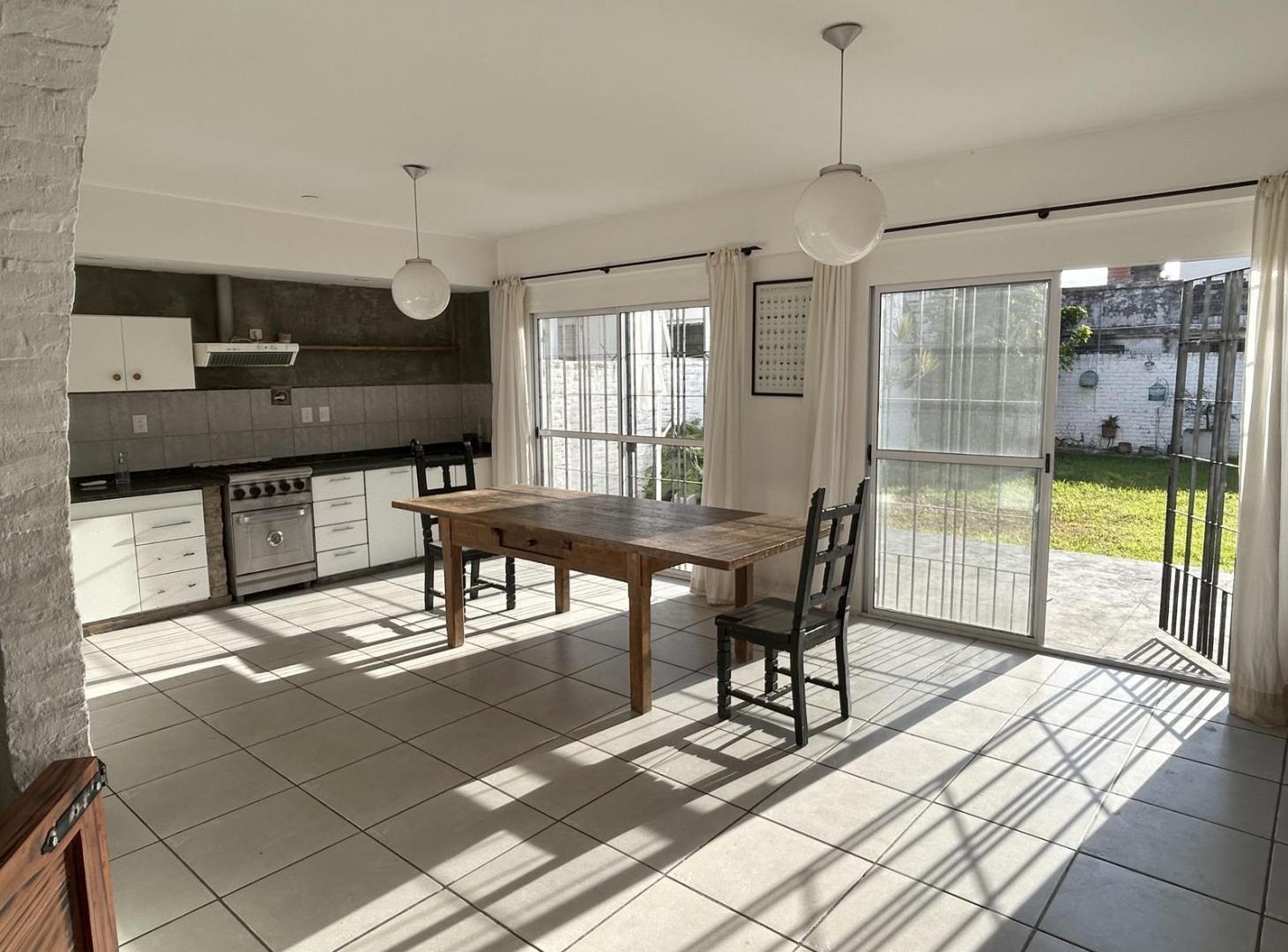 Foto de Casa en Venta 4 ambientes con pileta en San Martín, imagen 5