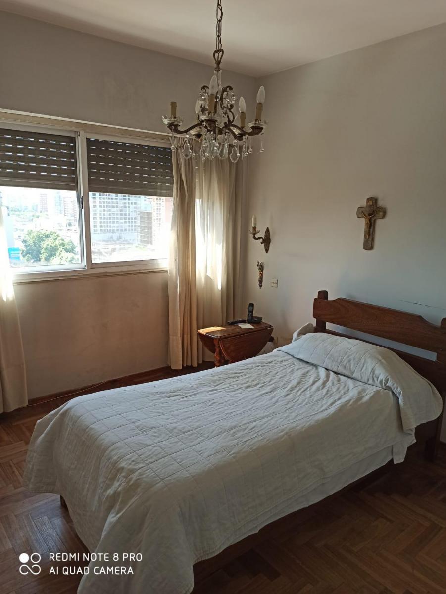 Depto. 4 Amb. con Cochera en Venta Ramos Mejia Centro 2