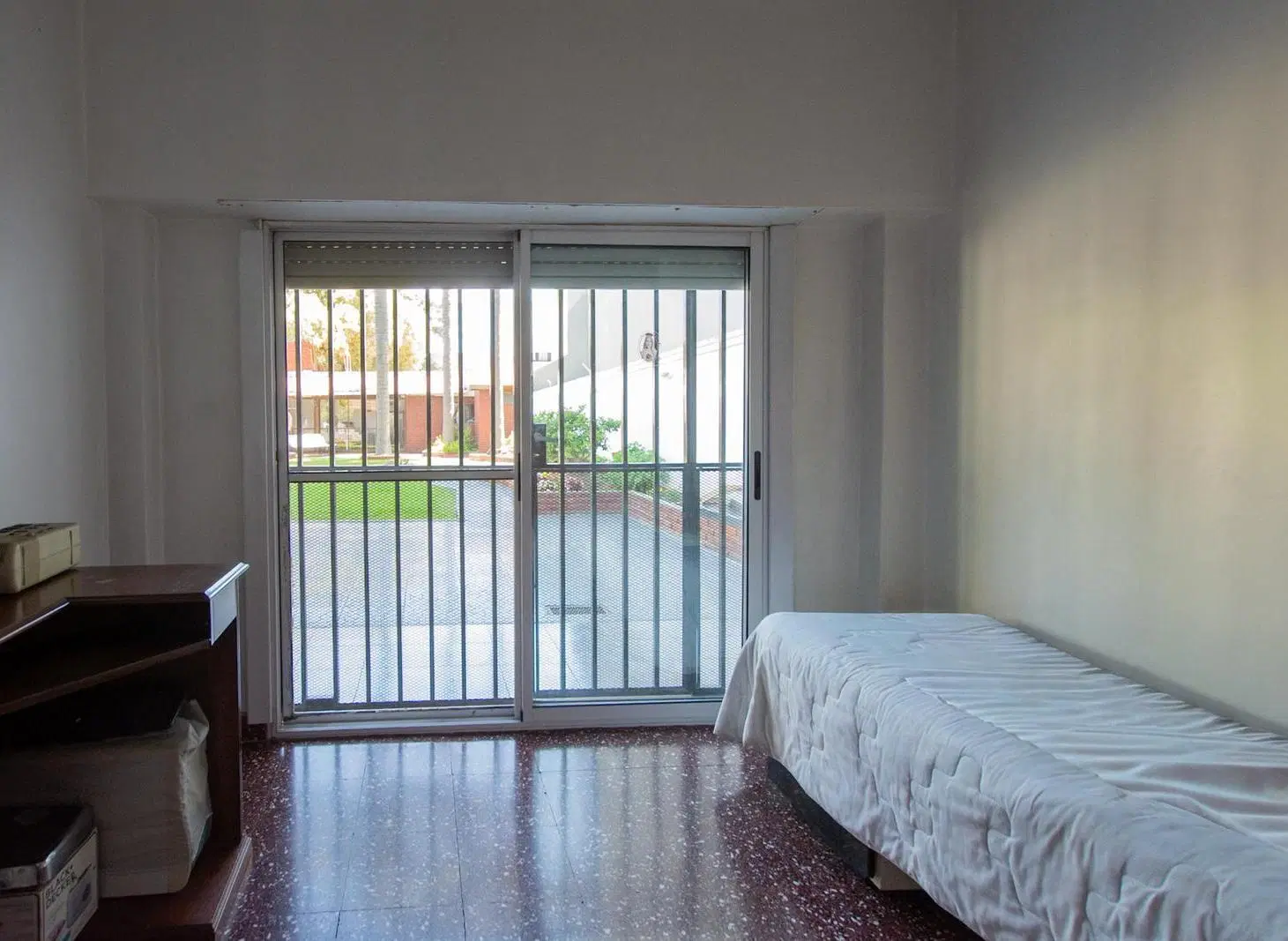 Espectacular casa de 4 ambientes con parque de 250 m2 2