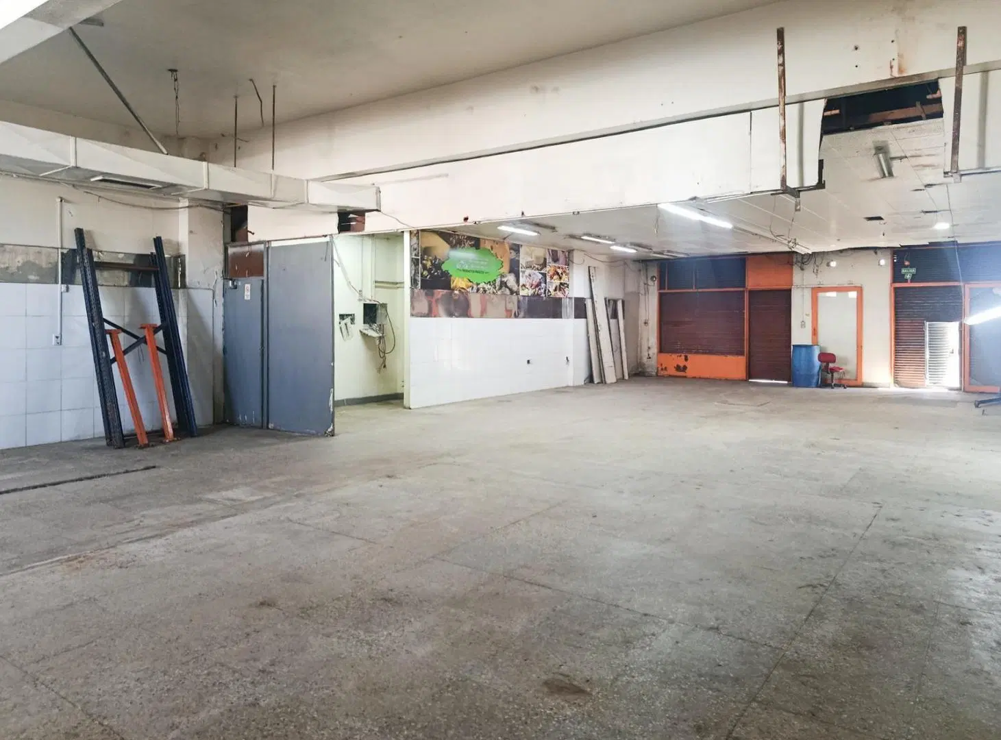 Local 200 m2 Av. Ricardo Balbín 2