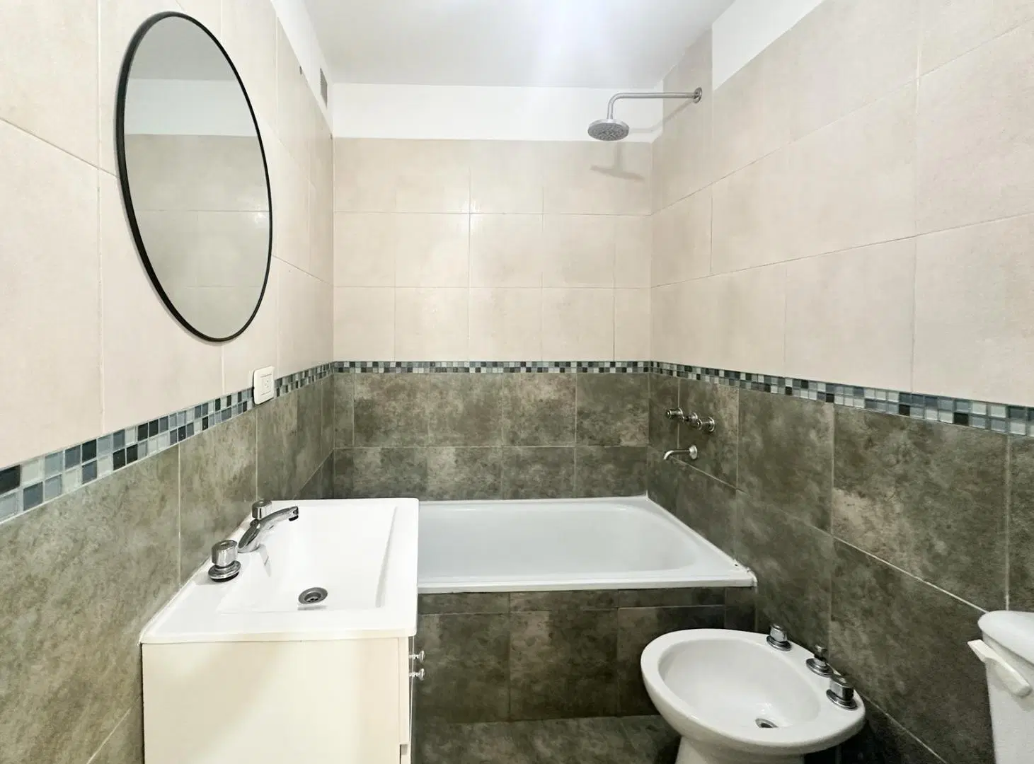 Departamento 2 ambientes con Cochera y Balcón – luminoso y al frente 3