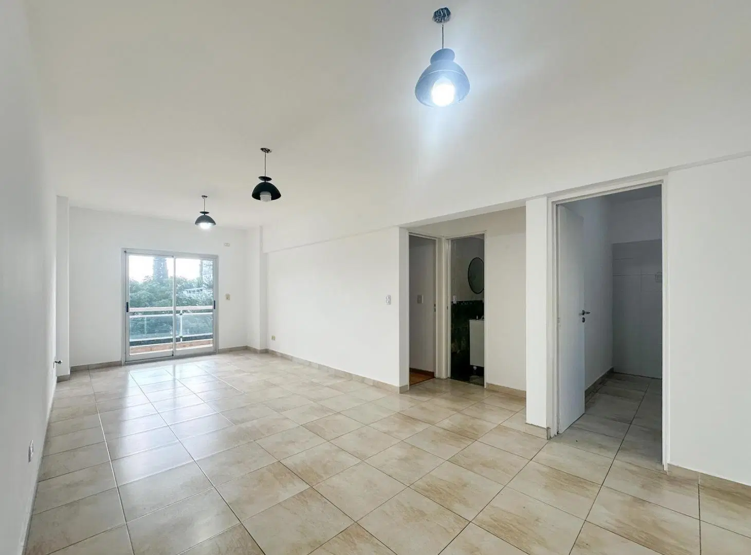 Departamento 2 ambientes con Cochera y Balcón – luminoso y al frente 4