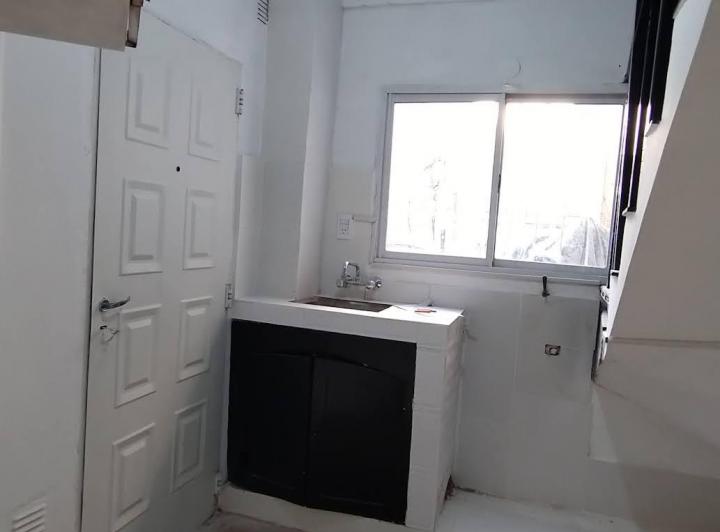 Depto tipo duplex de 2 ambientes en San Miguel 5