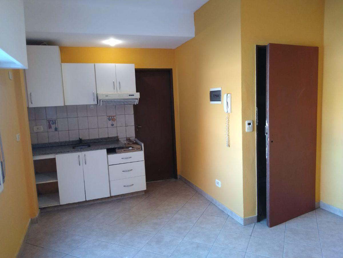 Foto de Departamento monoambiente en San Miguel Centro a 2 cuadras de la, imagen 3