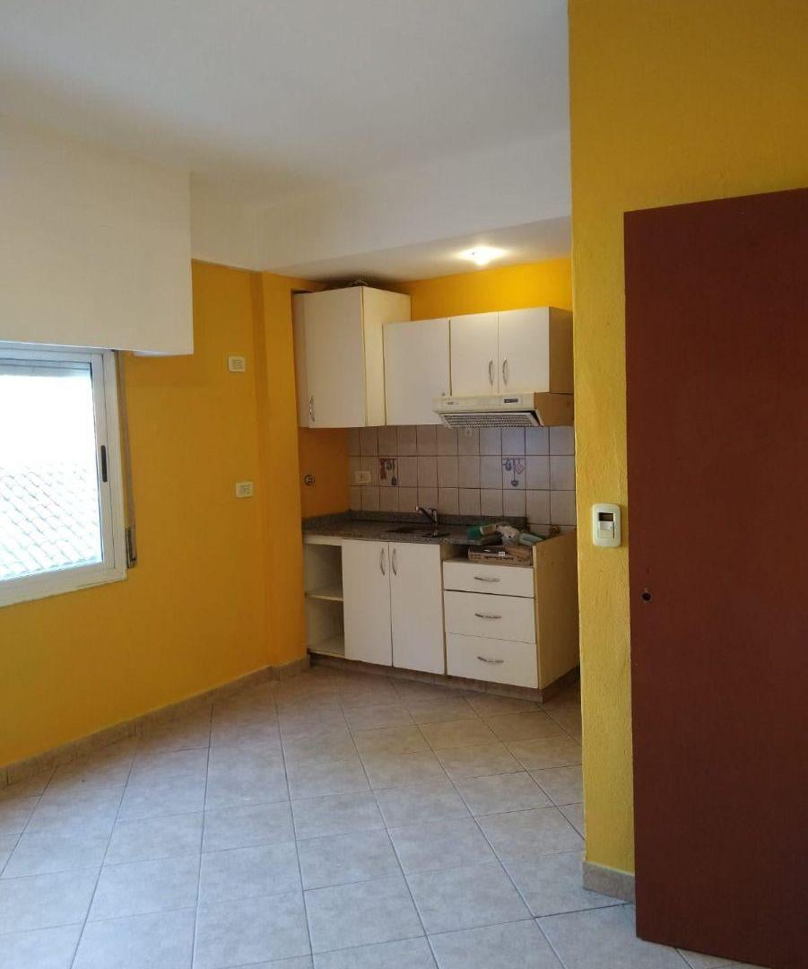 Foto de Departamento monoambiente en San Miguel Centro a 2 cuadras de la, imagen 2