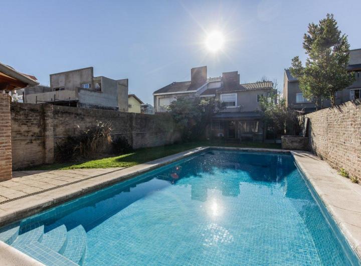 Venta casa de seis ambientes. Pileta. Quincho con parrilla. Florida, Vicente Lopez 1