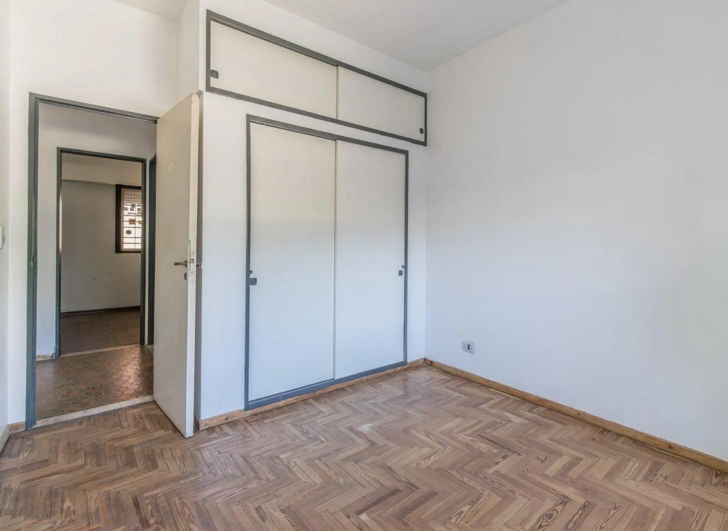 Venta. Casa 4 ambientes REFACCIONADA. Terraza. Don Bosco 1