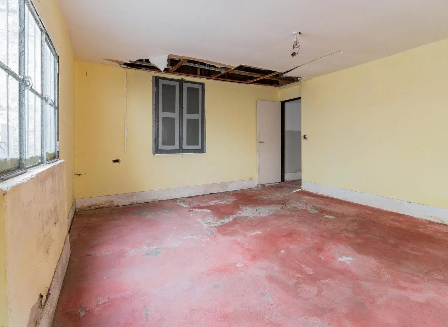 VENTA. LOCAL. TERRENO. 374M2. QUILMES 4