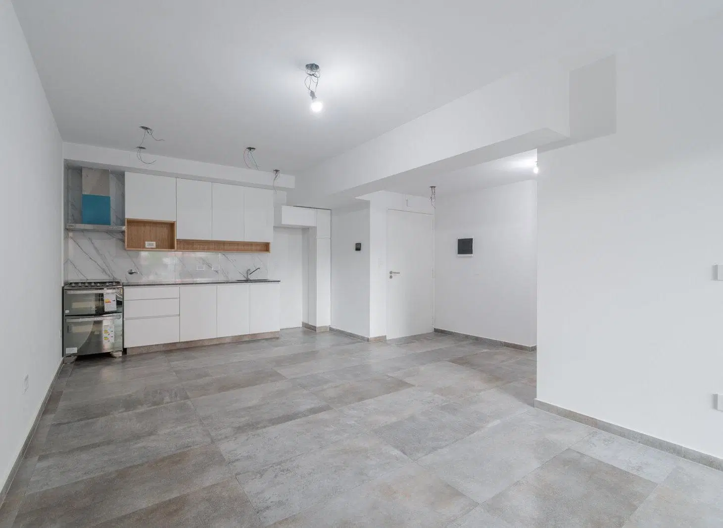 EN VENTA. BELGRANO. DPTO A ESTRENAR. 3 AMBIENTES. 2 BAÑOS. BALCON CORRIDO. 2