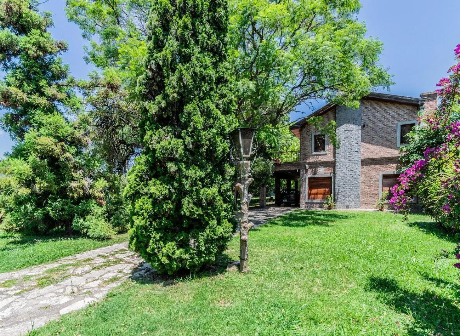 VENTA Doble terreno - Pileta - Quincho 2