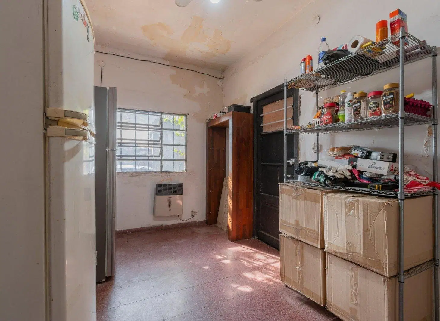 VENTA. CASA. 3 AMBIENTES. PATIO. PIÑEYRO. AVELLANEDA. 2