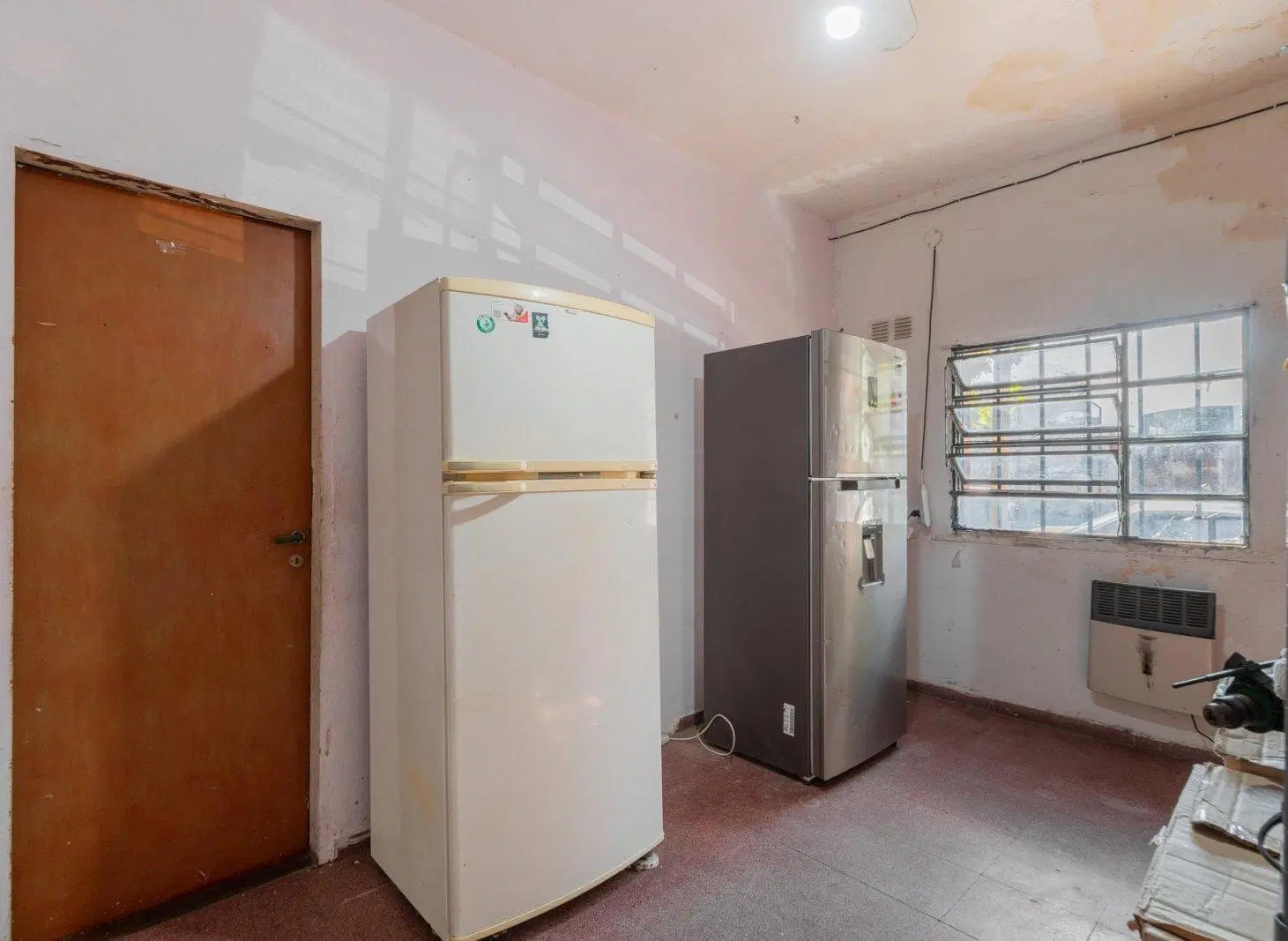 VENTA. CASA. 3 AMBIENTES. PATIO. PIÑEYRO. AVELLANEDA. 5