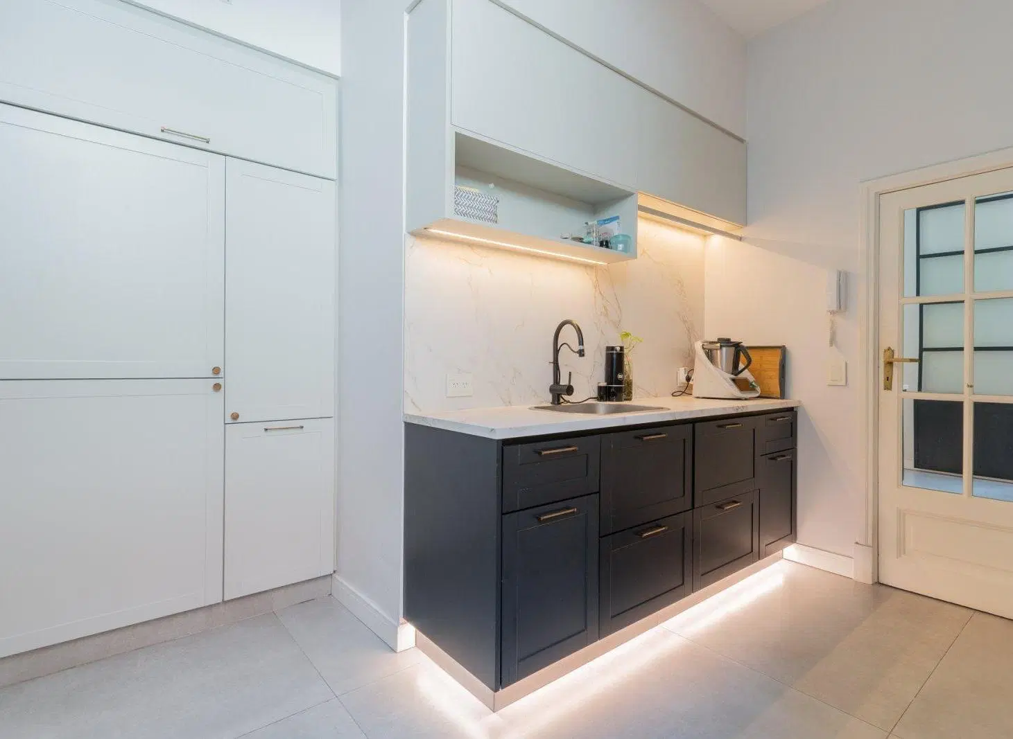VENTA. DEPTO. 5 AMBIENTES. SEMIPISO. COCHERA. RECOLETA 2