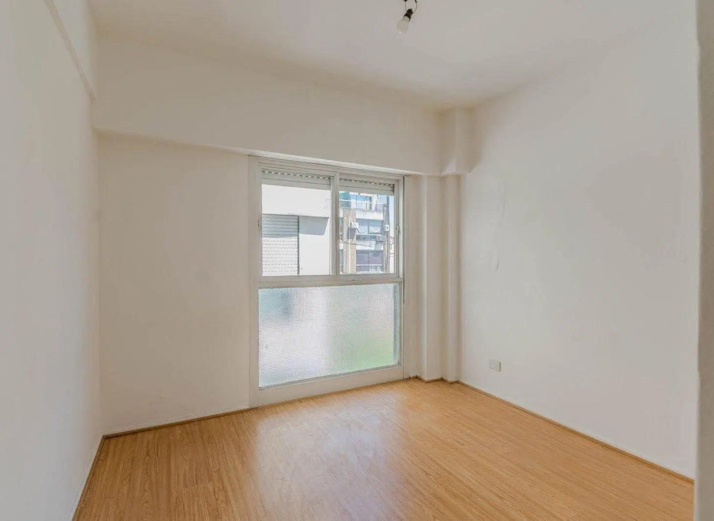 VENTA. DEPTO. 3 AMBIENTES. BALCÓN. BALVANERA. 4