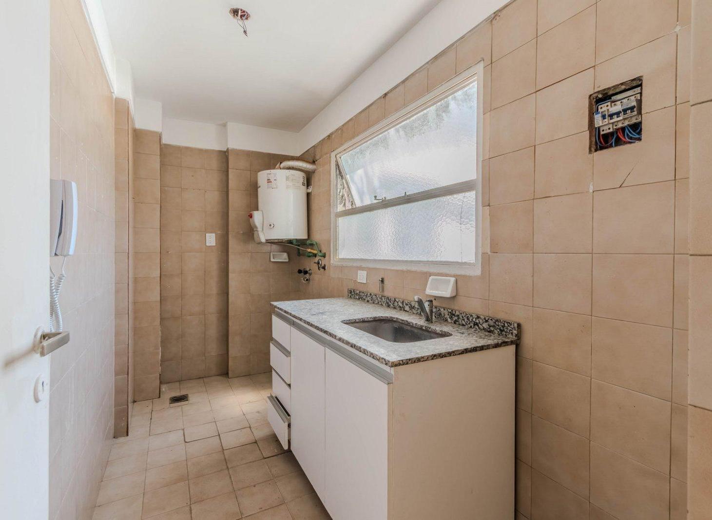 VENTA. DEPTO. 3 AMBIENTES. BALCÓN. BALVANERA.