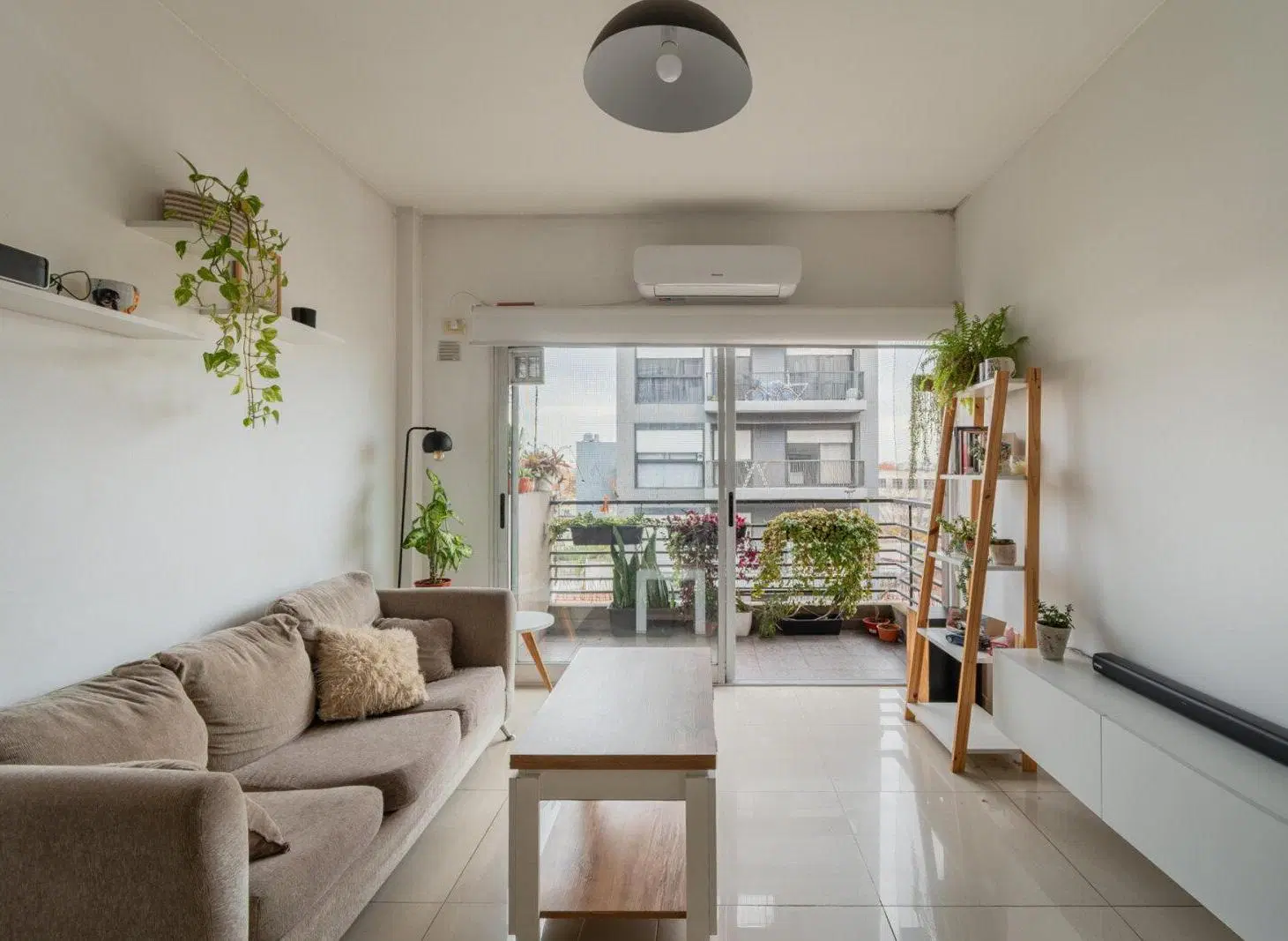DEPARTAMENTO. 3 AMB. C/BALCON. Villa del Parque 4
