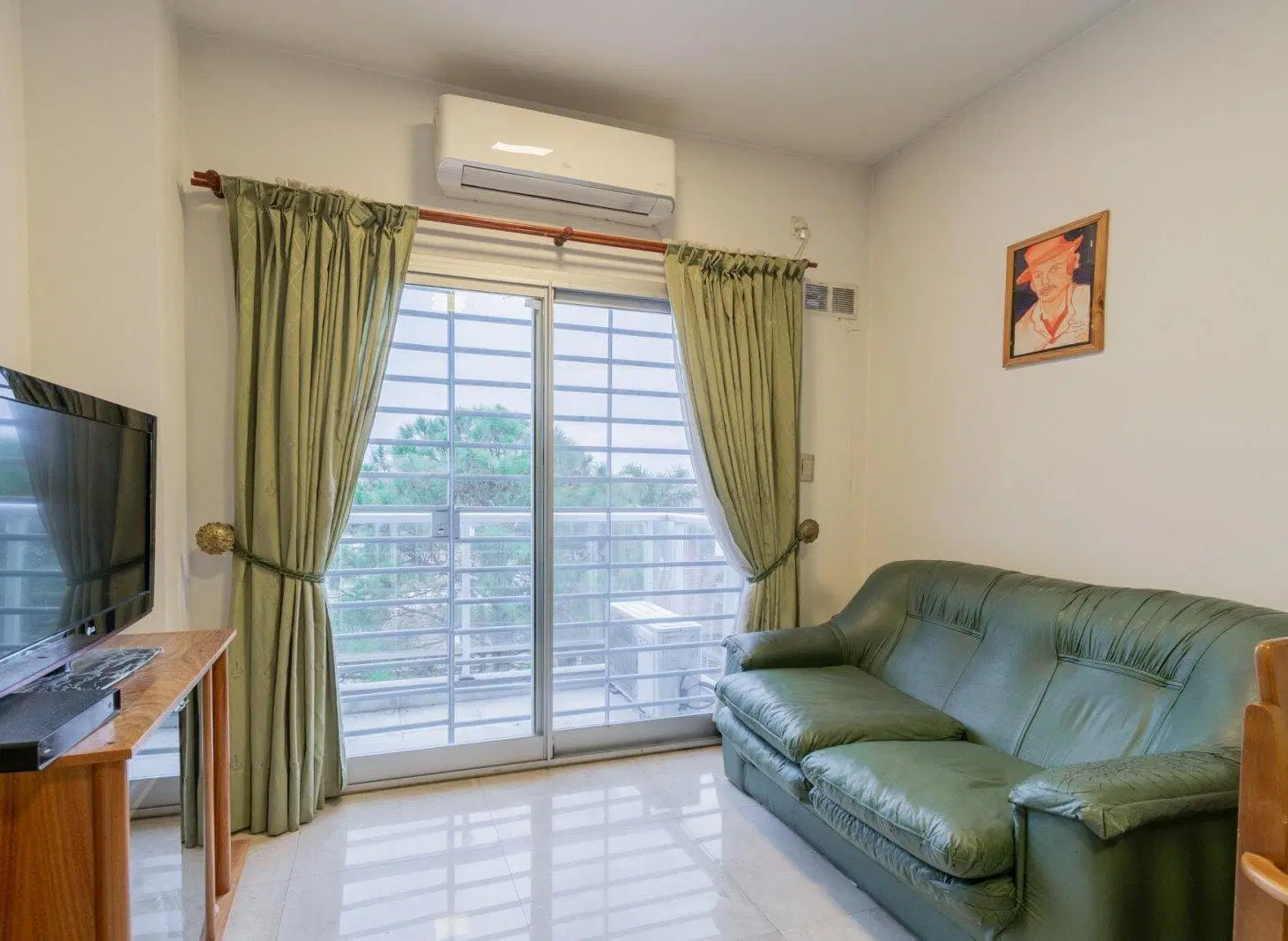 VENTA. DEPARTAMENTO. 2 AMBIENTES. BALCÓN. COCHERA. 5