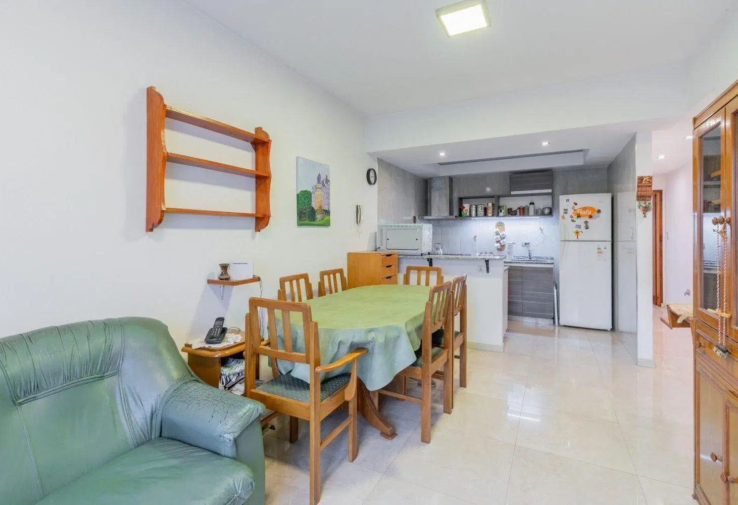 VENTA. DEPARTAMENTO. 2 AMBIENTES. BALCÓN. COCHERA. 1