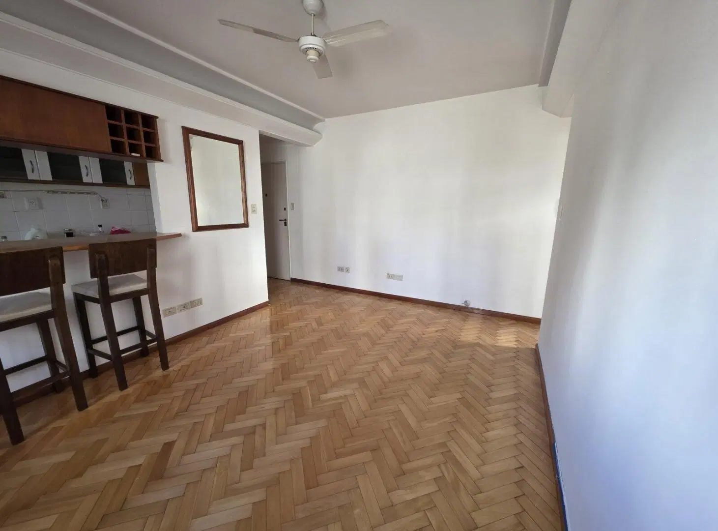 DEPTO. 2 AMBIENTES. BALCÓN ATERRAZADO. ALQUILER. PALERMO. 8