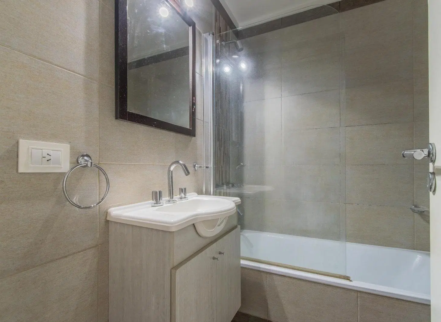 VENTA. DEPTO. 2 AMBIENTES. BALCÓN. AMENITIES. QUILMES 5