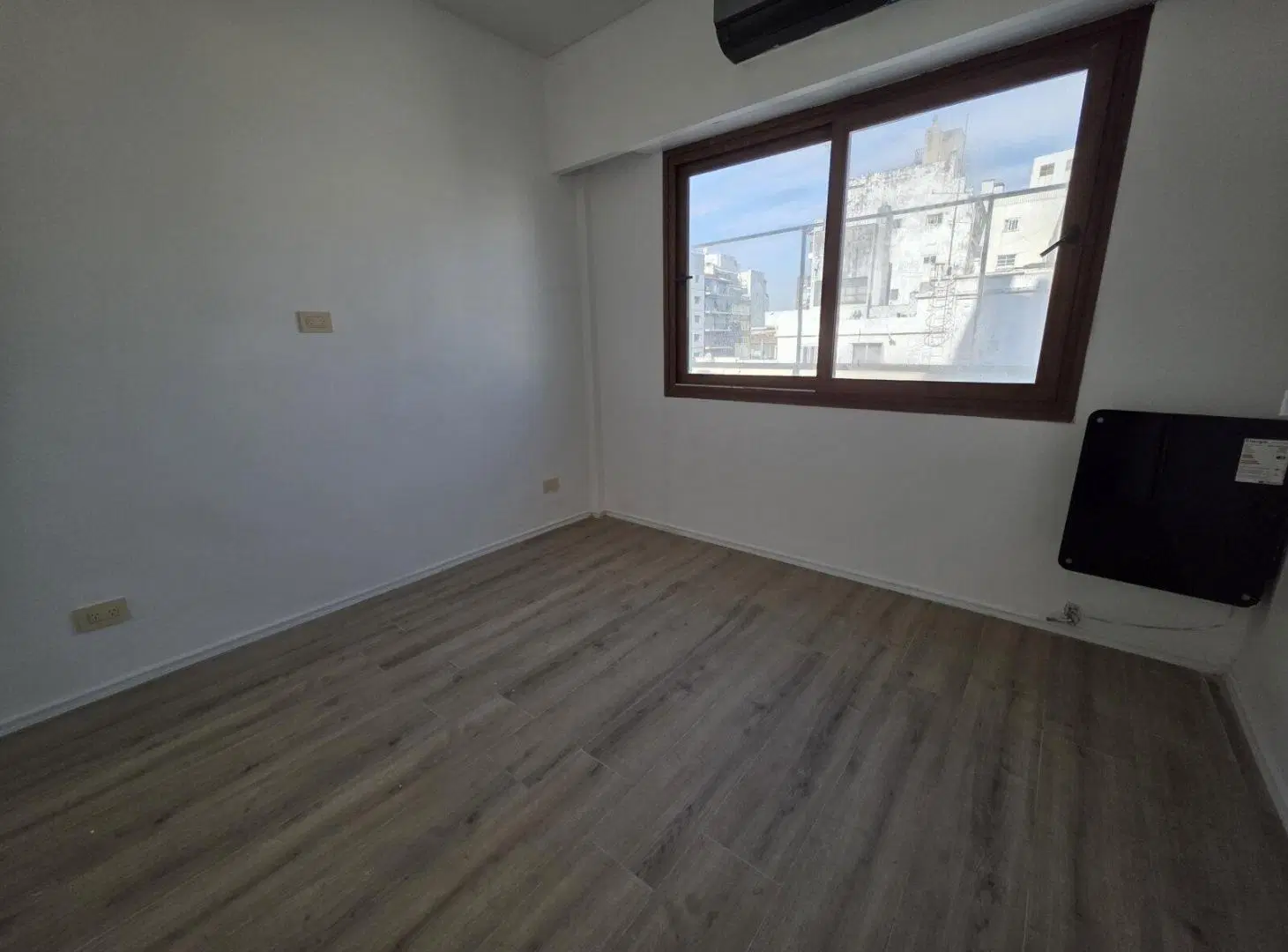 ALQUILER. DEPTO. 3 AMBIENTES. APTO PROFESIONAL. BALCÓN. RECOLETA. 5