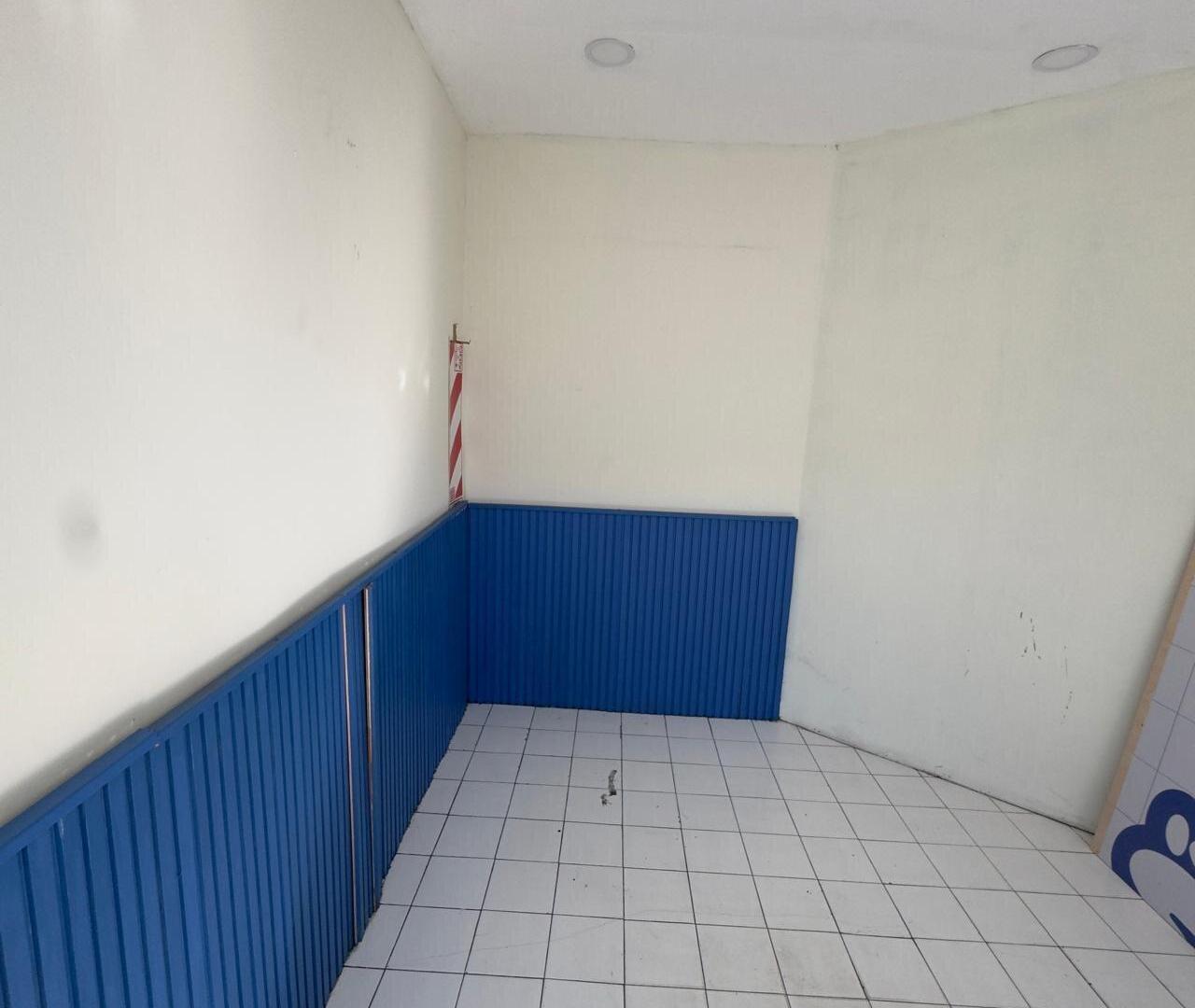 Foto de ALQUILER. LOCAL COMERCIAL A LA CALLE. VILLA URQUIZA., imagen 3