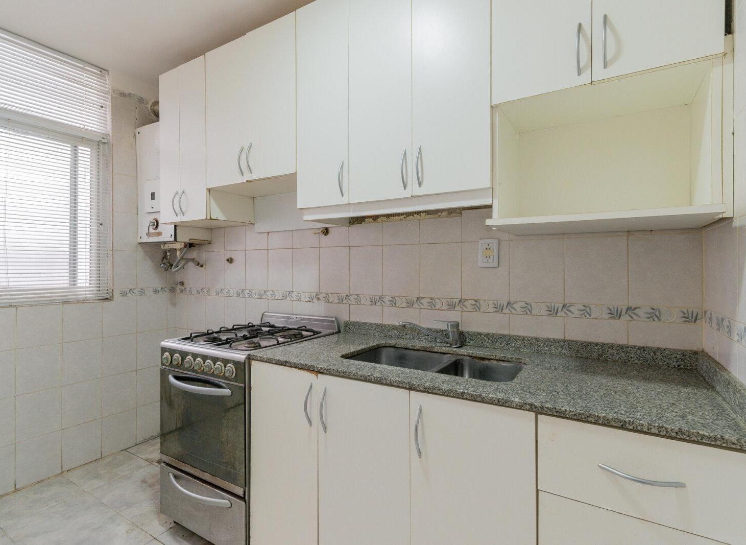Foto de VENTA. DEPTO. 2 AMBIENTES. INTERNO. CABALLITO., imagen 4