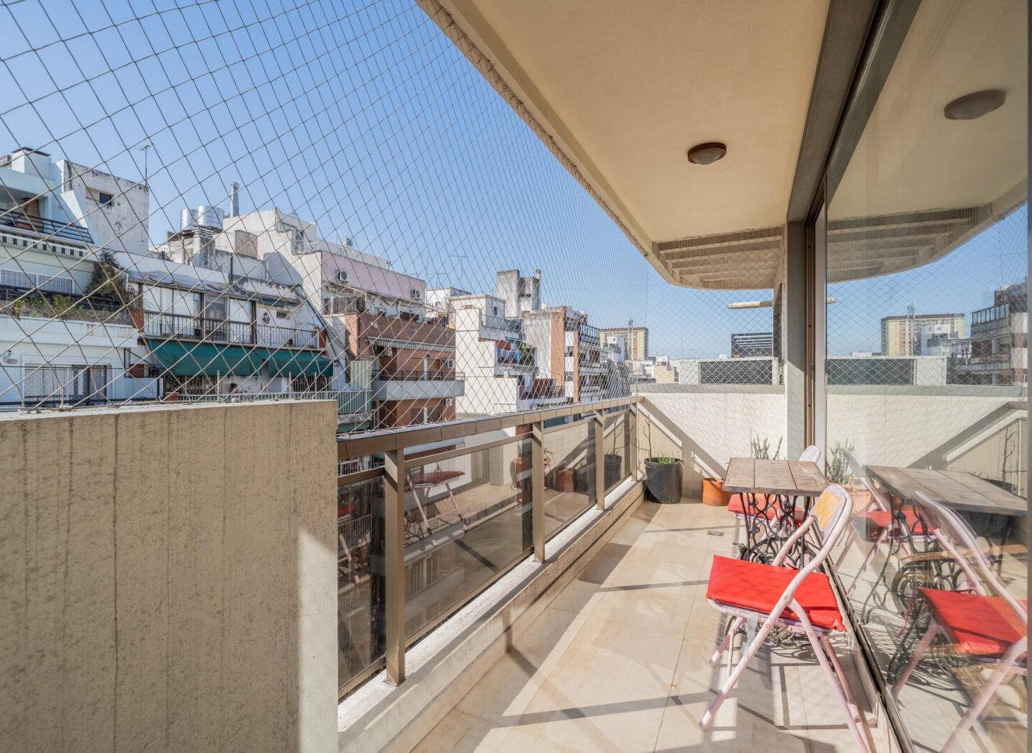 Foto de VENTA. DEPTO. 3 AMBIENTES. BALCÓN. TERRAZA. COCHERA. CABALLITO., imagen 5