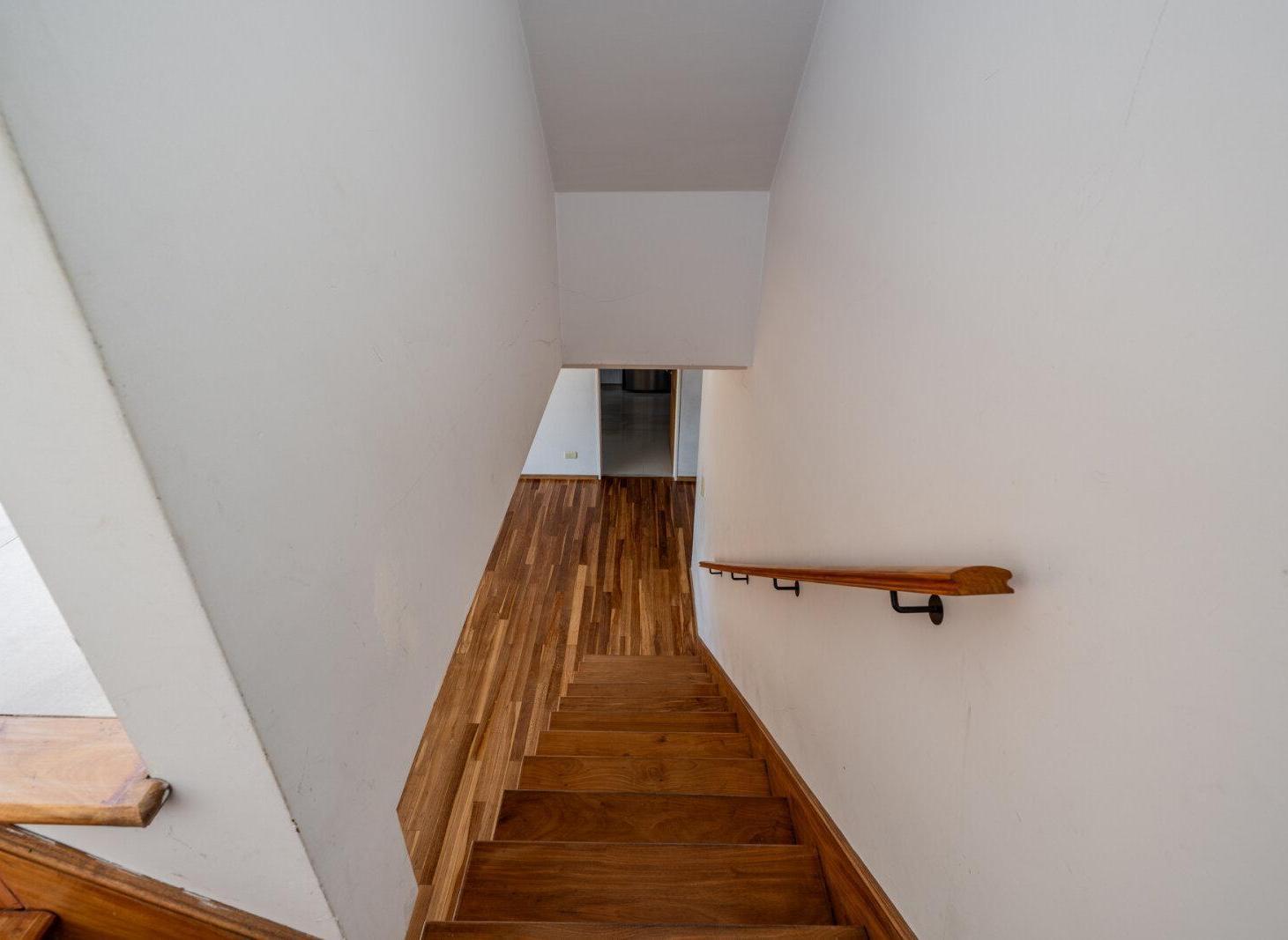 Foto de VENTA. DEPTO. 3 AMBIENTES. BALCÓN. TERRAZA. COCHERA. CABALLITO., imagen 4