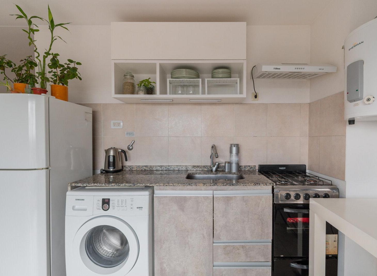Foto de VENTA. DEPTO. MONOAMBIENTE. BALCÓN. VILLA LURO., imagen 4
