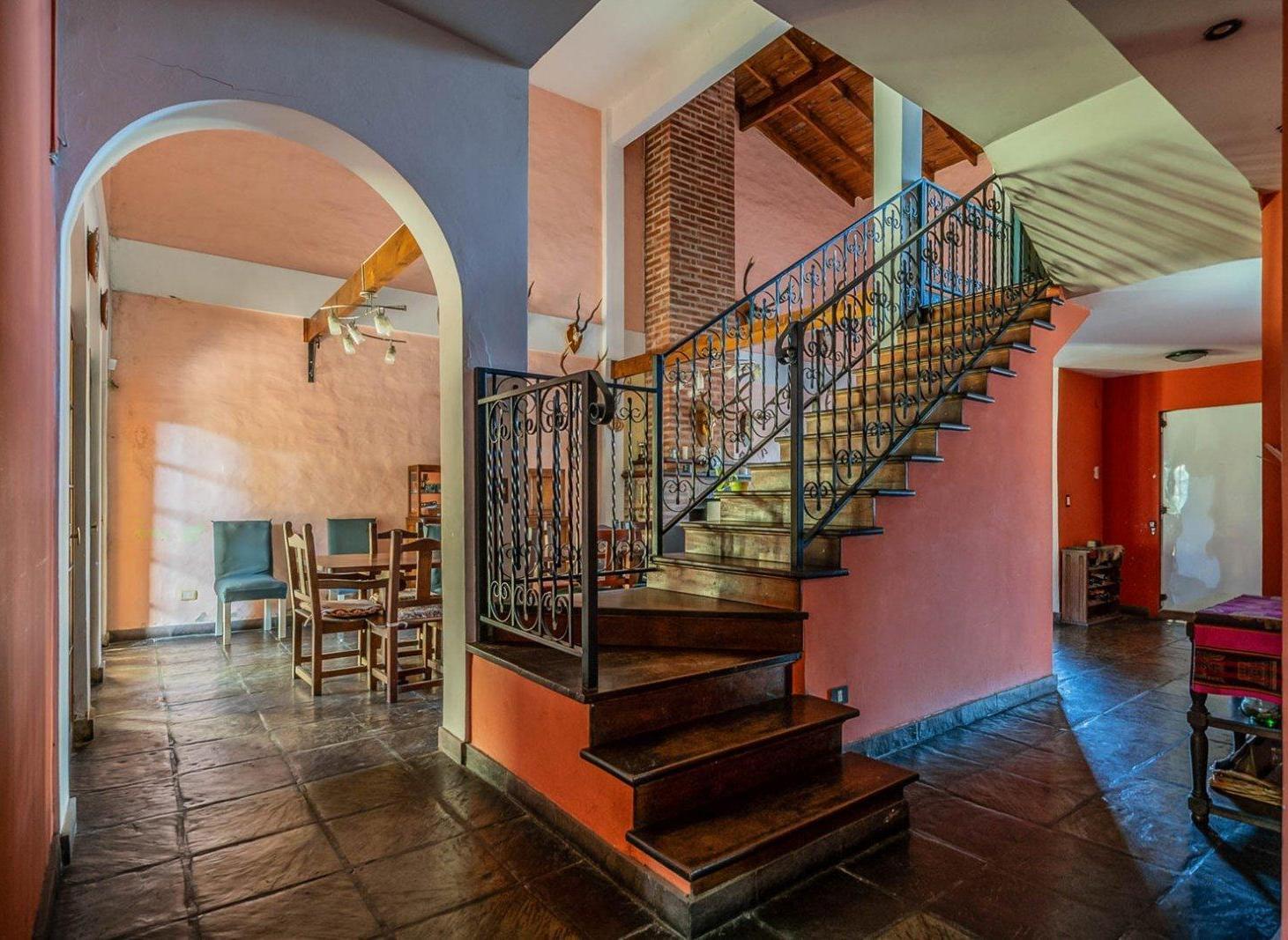 Foto de CASA 5 AMB. PILETA. PARRILLA. DOBLE PARQUE.APTO CREDITO, imagen 1