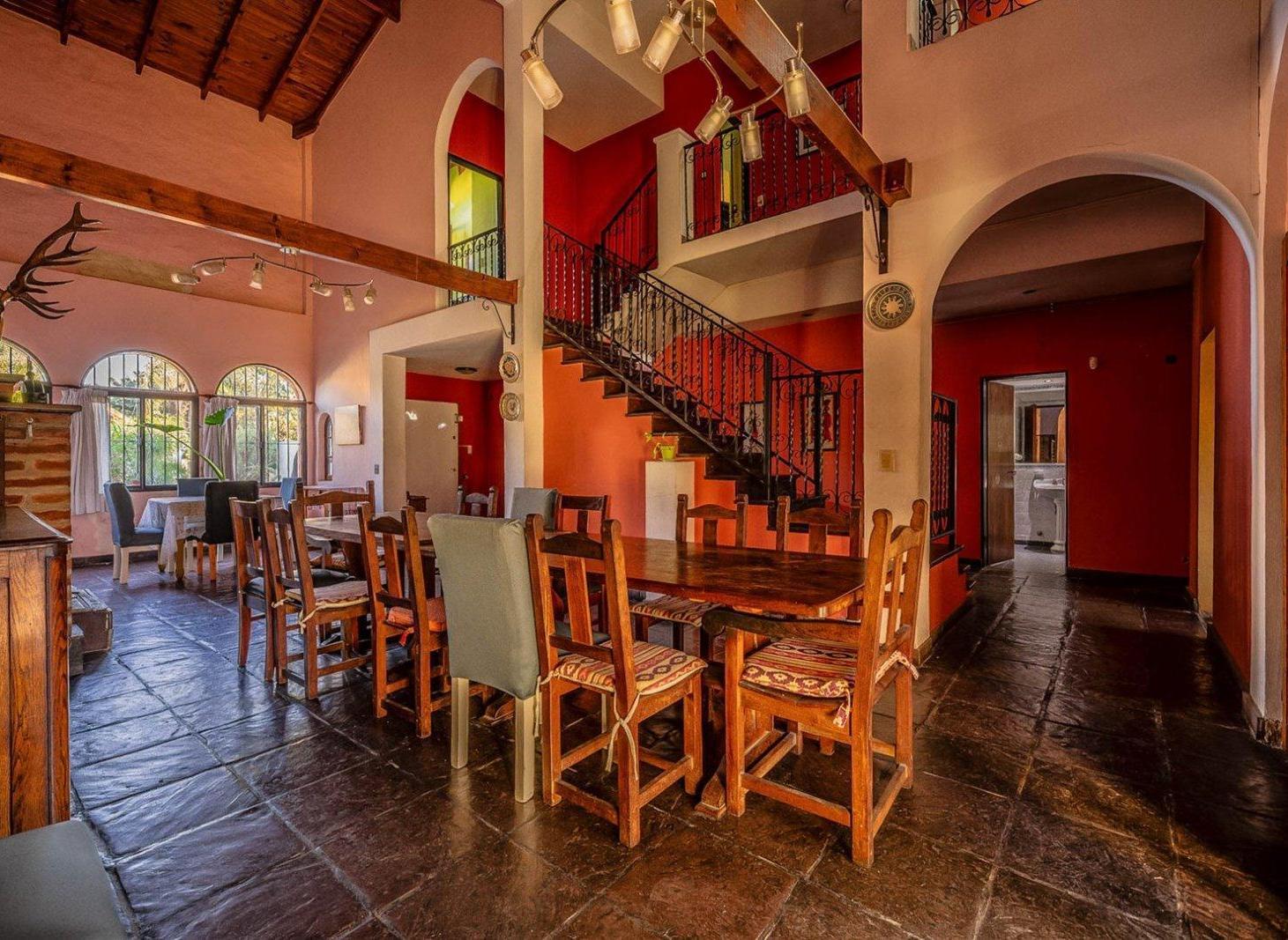 Foto de CASA 5 AMB. PILETA. PARRILLA. DOBLE PARQUE.APTO CREDITO, imagen 4