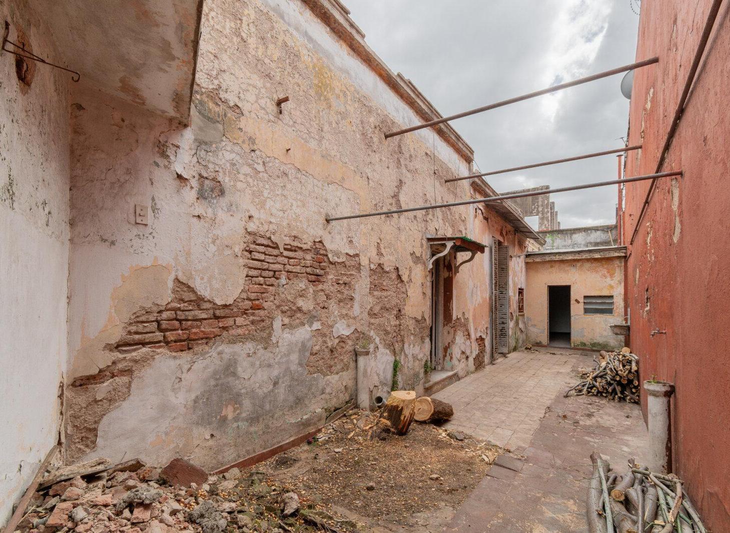 Foto de VENTA LOTE / CASA 3 AMBIENTES. A RECICLAR. PARQUE CHACABUCO., imagen 5