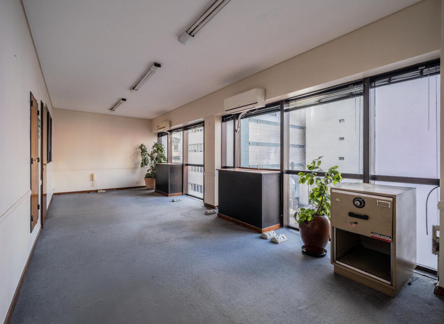 Foto de VENTA OFICINA. EDIFICIO BURÓ PLAZA. SAN NICOLÁS., imagen 3