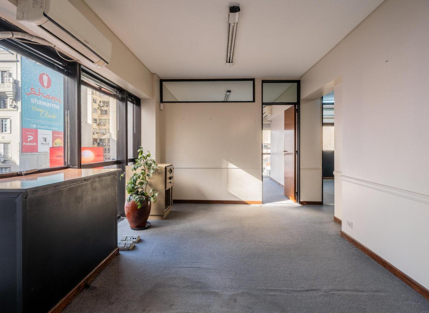 Foto de VENTA OFICINA. EDIFICIO BURÓ PLAZA. SAN NICOLÁS., imagen 5