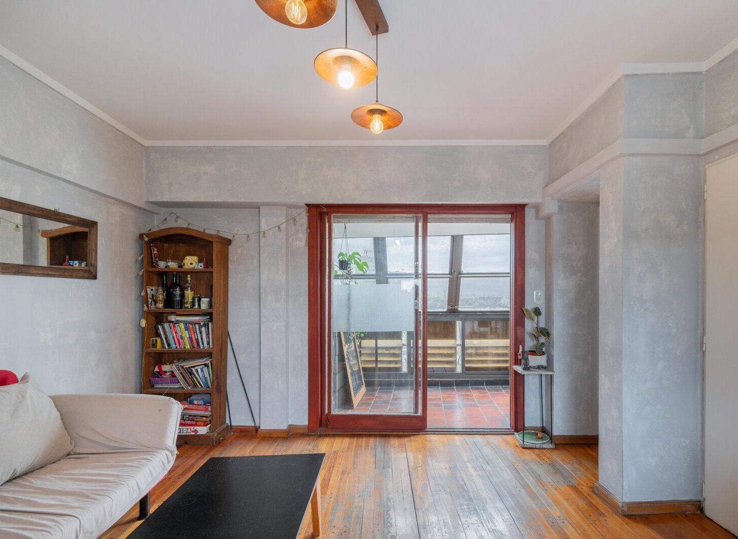 Foto de VENTA. DEPTO. 2 AMBIENTES. DEPENDENCIA. BALCÓN ATERRAZADO. MATADEROS., imagen 5