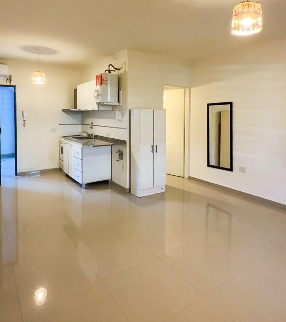 Foto de MONOAMBIENTE AL frente Planta baja en VENTA, imagen 2