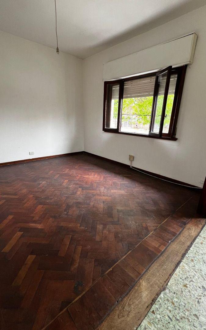 Foto de DEPARTAMENTO 2 AMB AL FRENTE CON BALCON SIN EXPENSAS, imagen 3