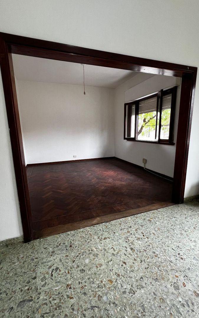 Foto de DEPARTAMENTO 2 AMB AL FRENTE CON BALCON SIN EXPENSAS, imagen 1