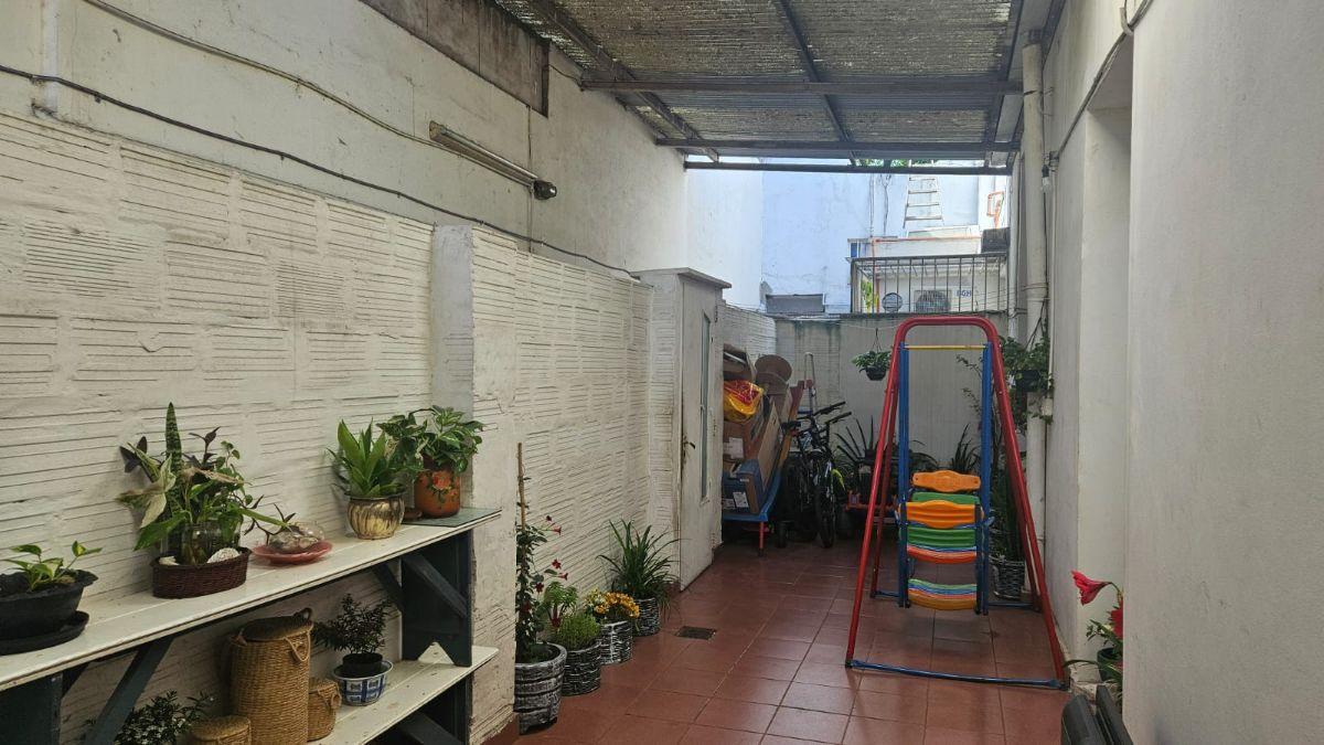 Foto de 2 departamentos en block - 211m - 77m cubiertos - 4 dormitorios - No, imagen 3