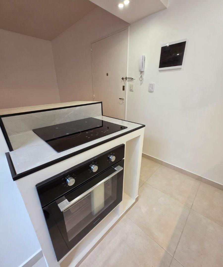 Foto de 34m - 1 dormitorio - Refaccionado a nuevo - Cocina y lavadero, imagen 1