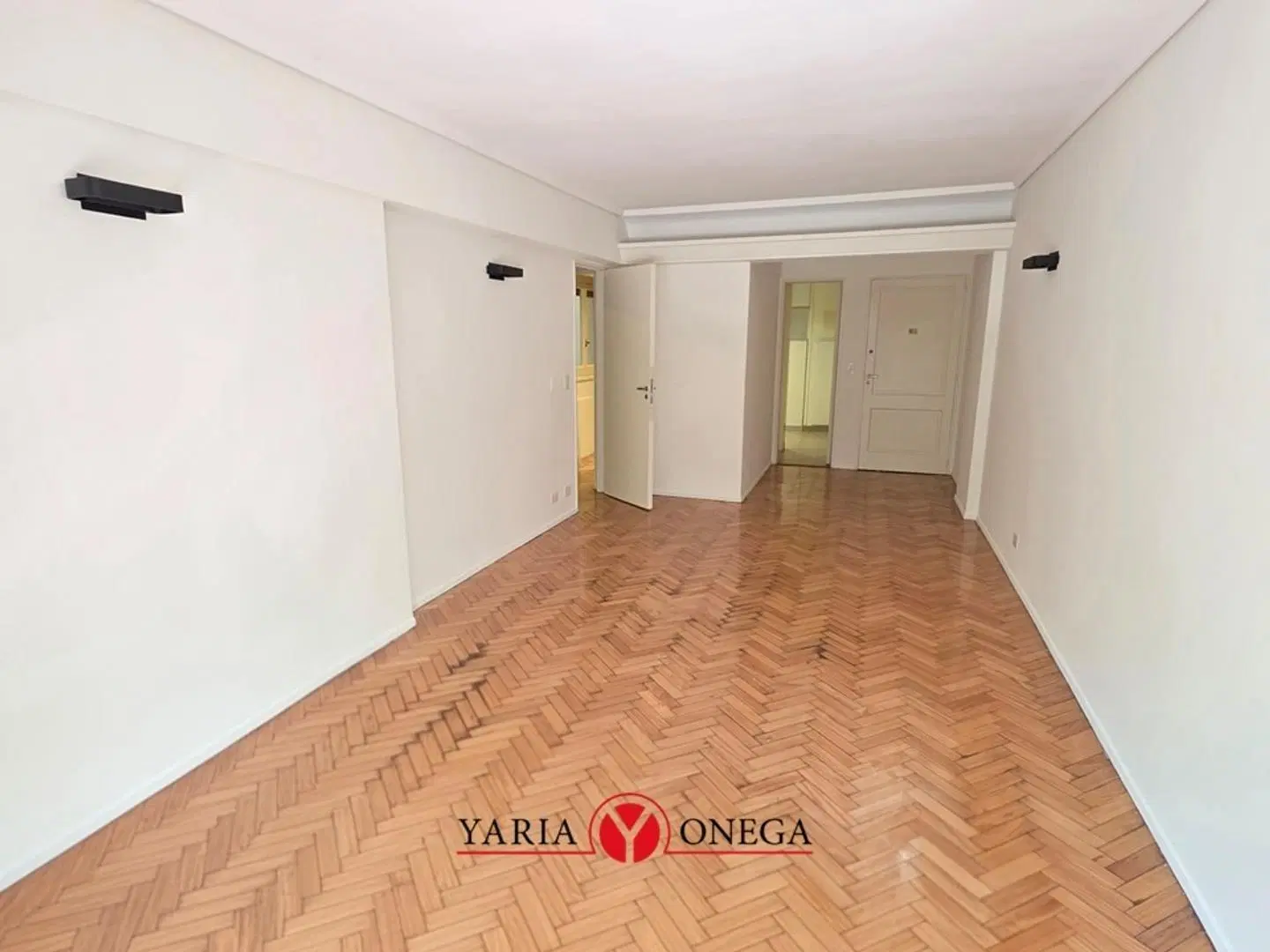 Impecable semipiso - Patio - Balcón - Cochera opcional 4