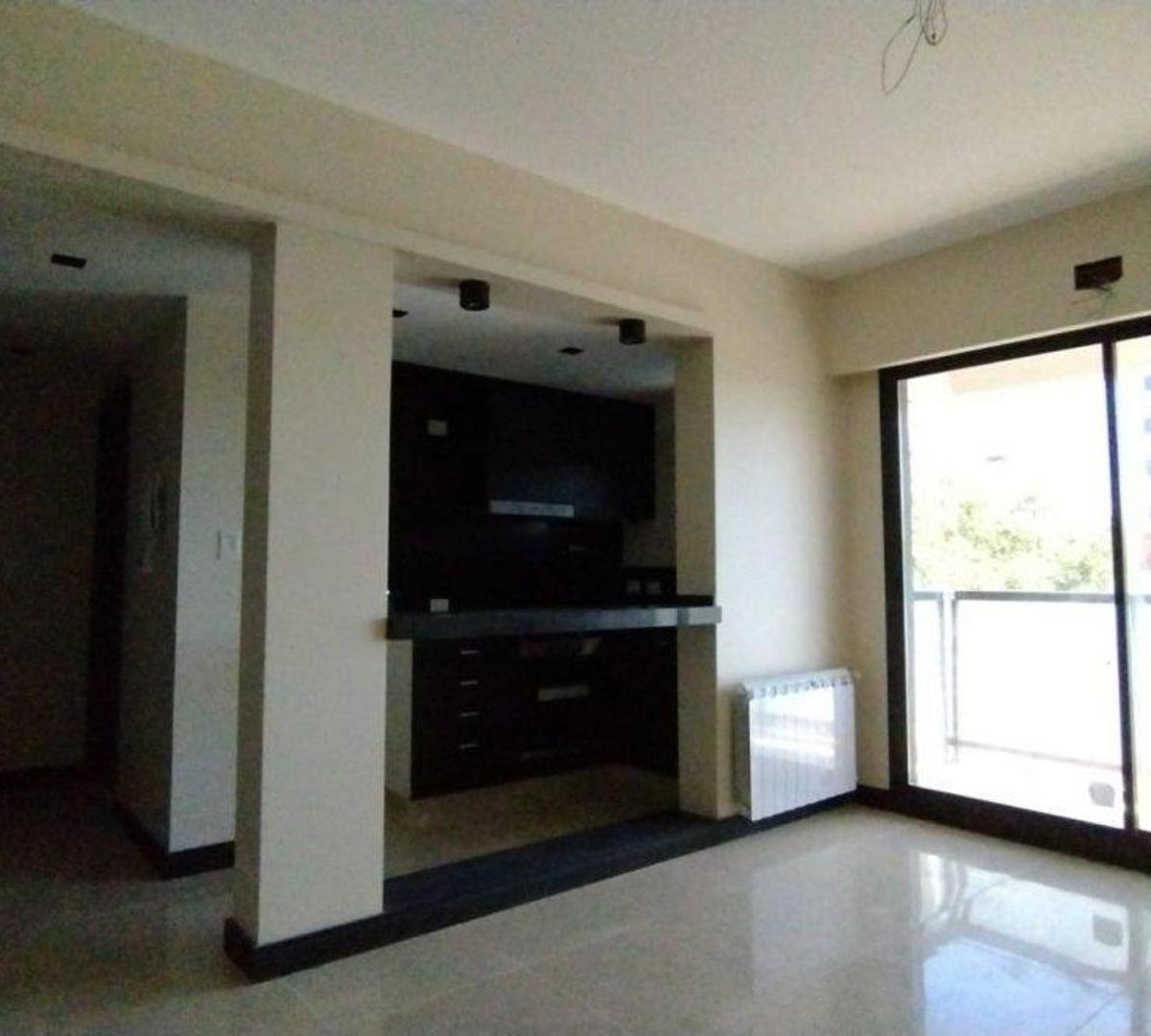 Foto de HERMOSO DEPARTAMENTO DE 3 AMBIENTES CON COCHERA., imagen 3