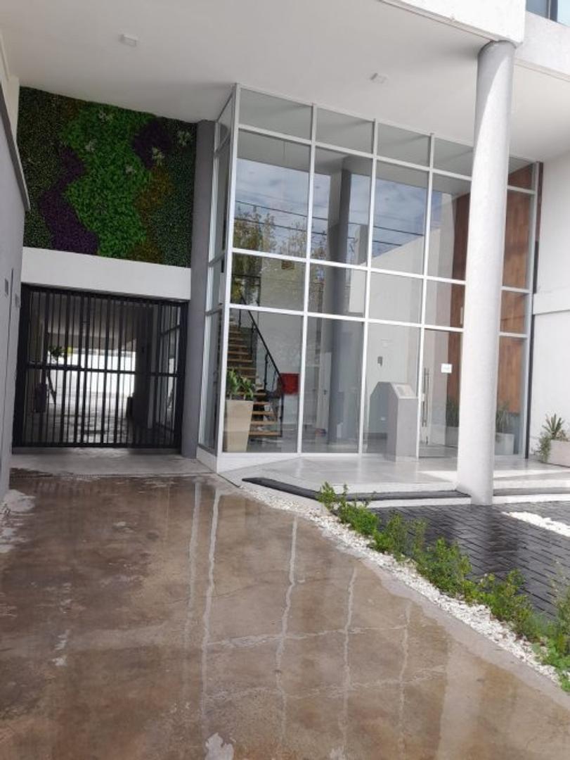 LUMINOSO MONOAMBIENTE EN VENTA! 3°A
