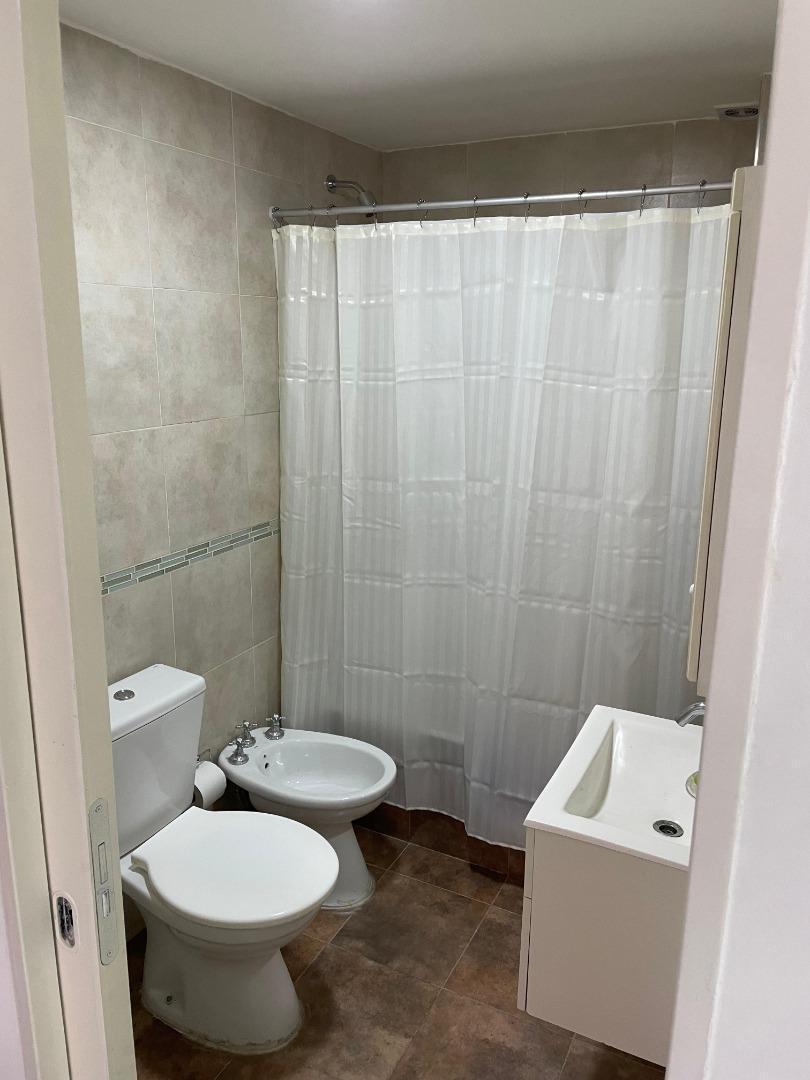 MONOAMBIENTE EN VENTA! 1°D