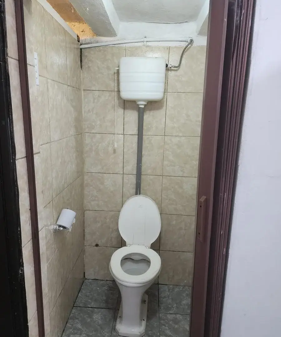 Local estratégico en zona comercial 3